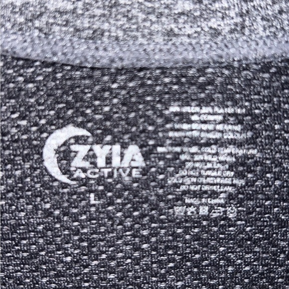 ZYIA Active Gray Fog Performance 1/4 Zip Pullover Seamless Body Size Large - Picture 3 of 5